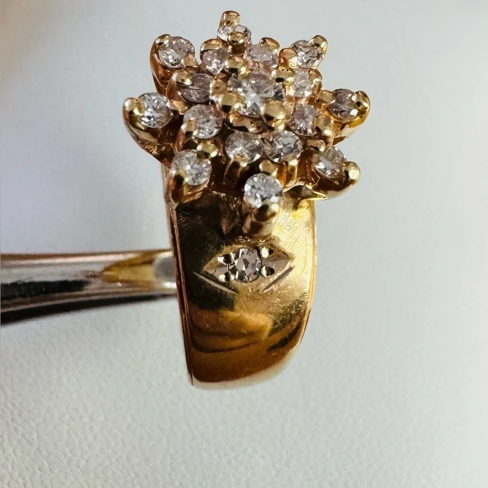 14K Yellow Gold and Diamond Vintage Floral Cluster Ring Wide Band size 5.75